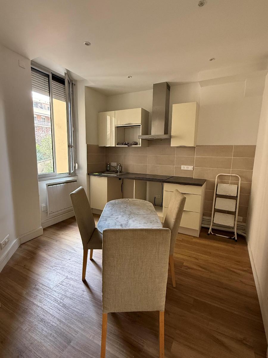 appartement 3 pièces - VILLEURBANNE